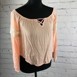 NWT Guess peach boho/ crinkled peasant top xs